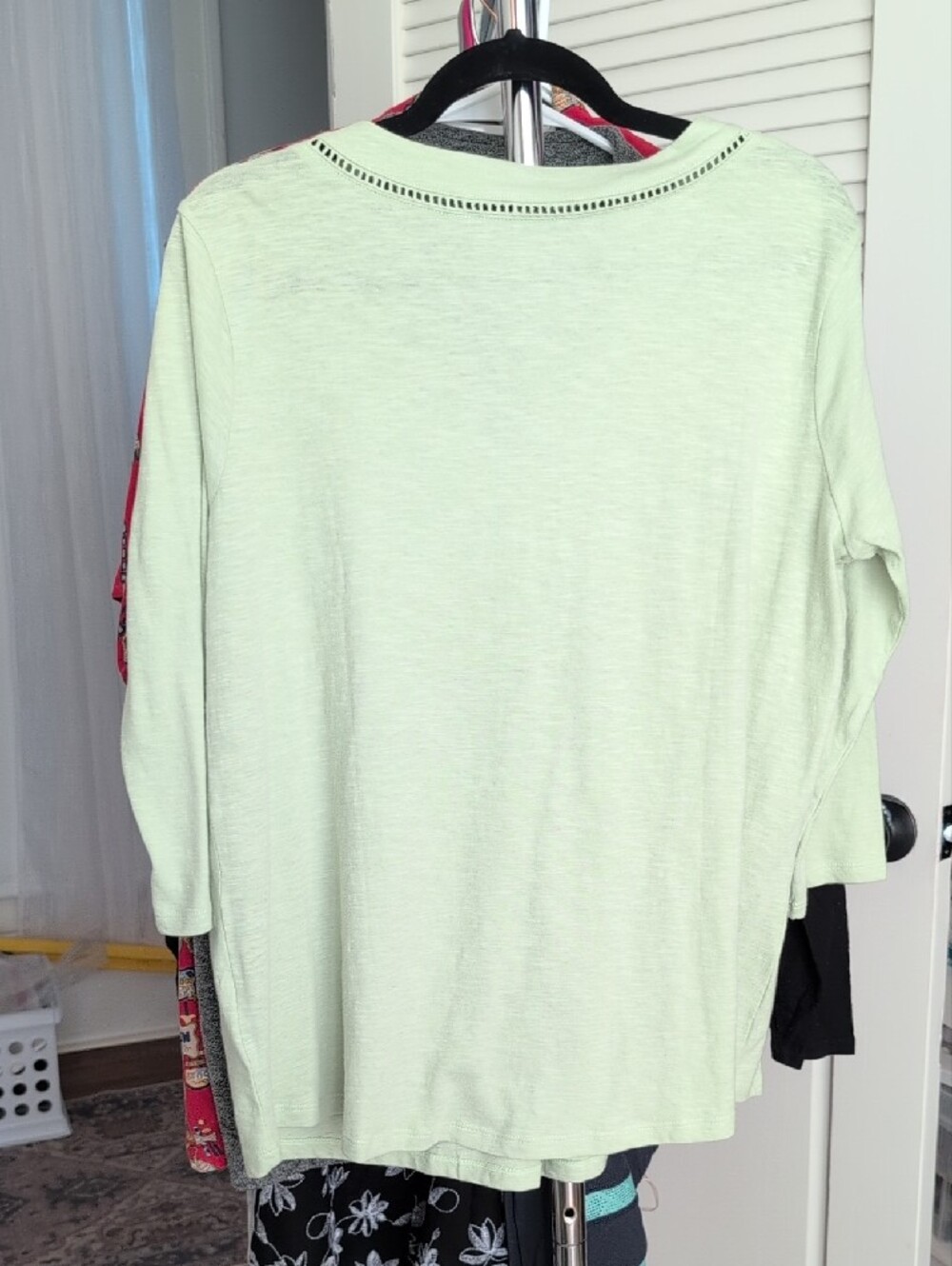 Nord River Mint Green V-Neck Long Sleeve Top - Picture 6 of 10